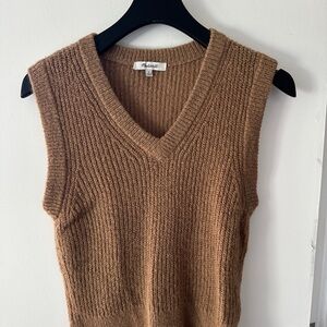 Madewell Camel Brown V-Neck Rib Knit Sleeveless Sweater Vest
